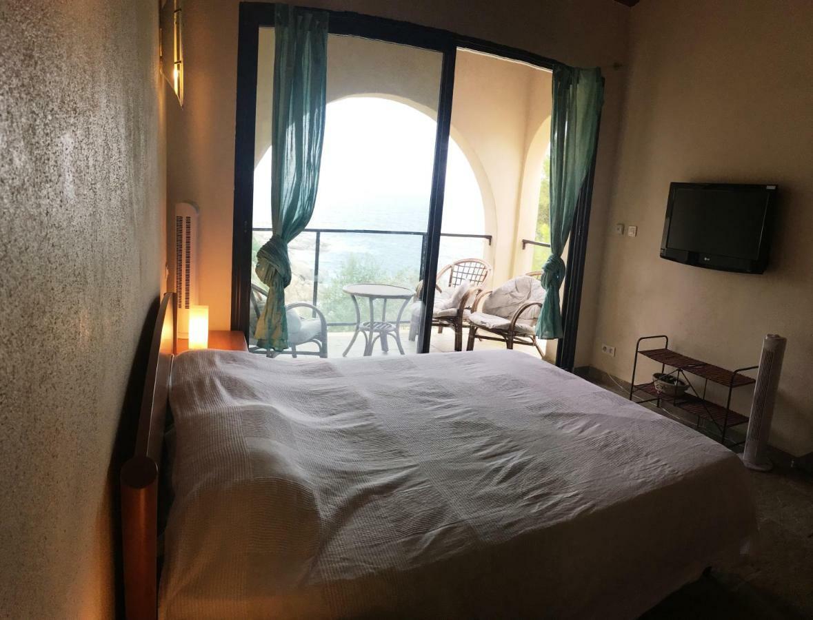 Castelia Hotel Lumio  Luaran gambar